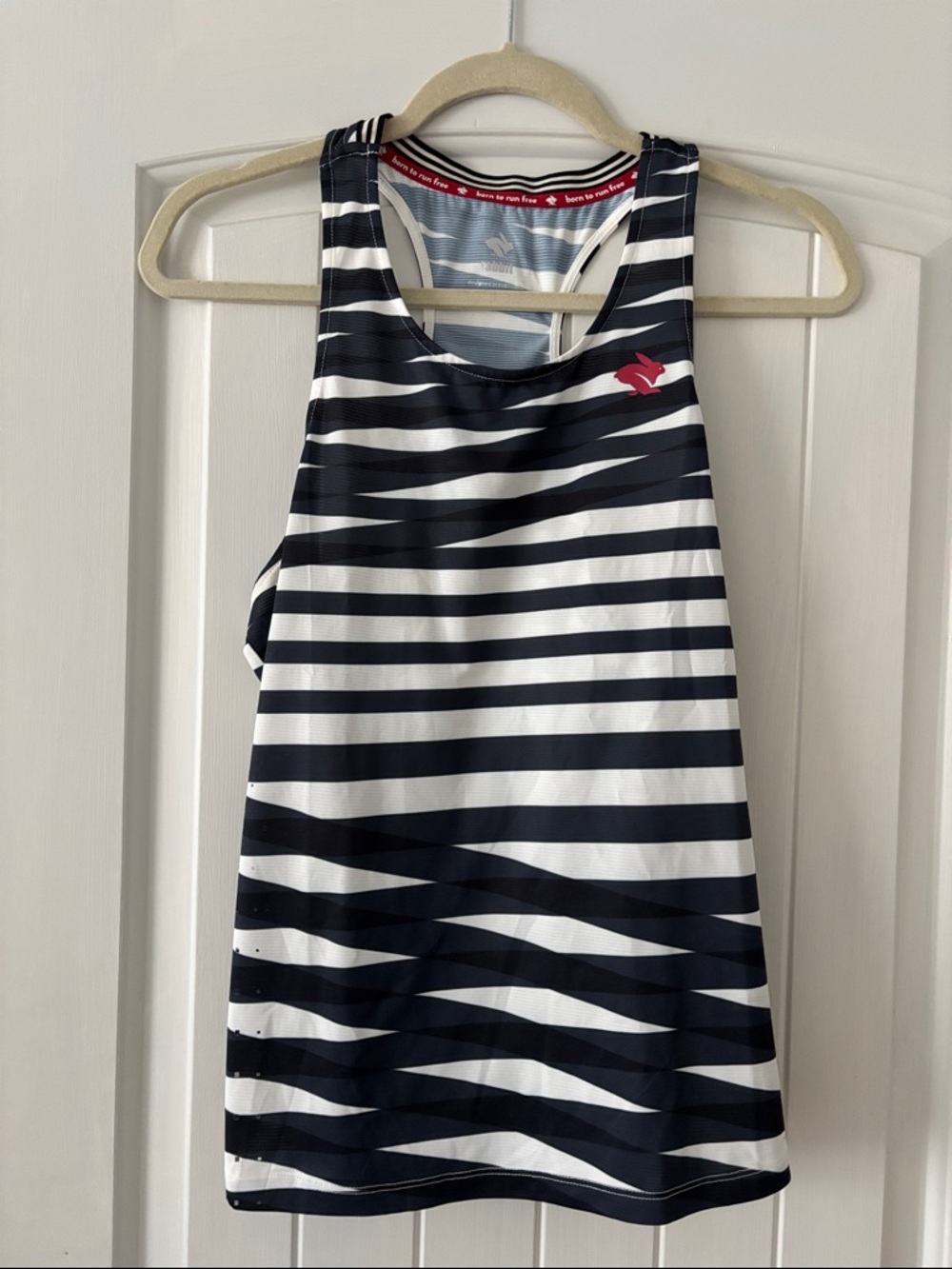 Rabbit running tank. Size medium. Like new